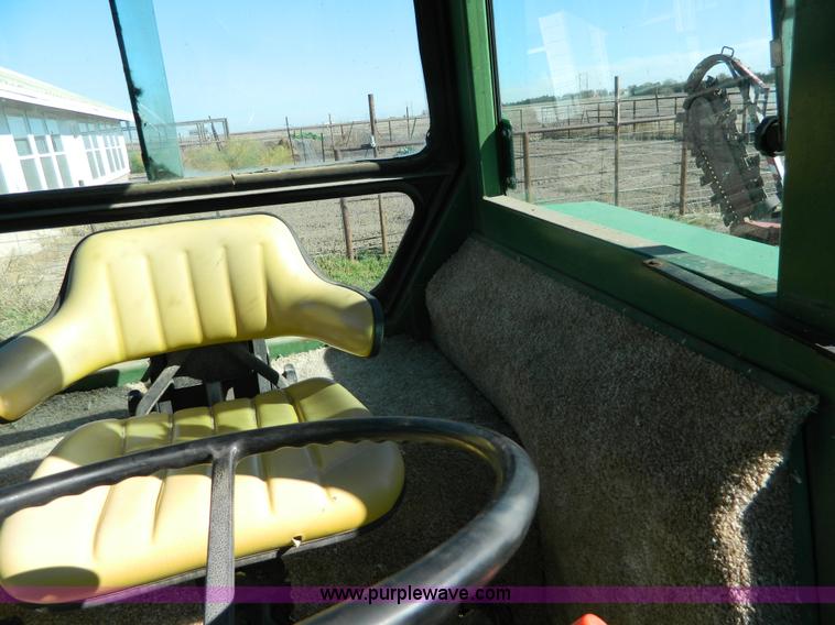 image for item G7522 John Deere 2840 tractor