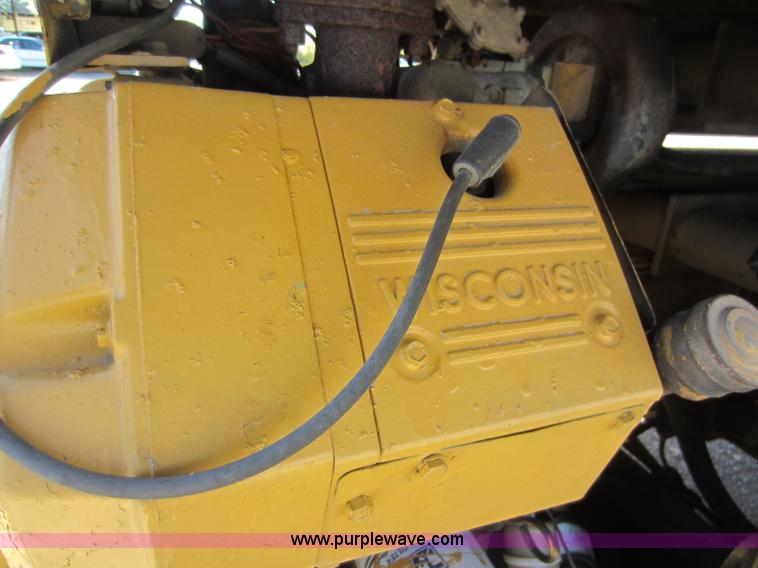 image for item H9852 Grove SM3270 scissor lift