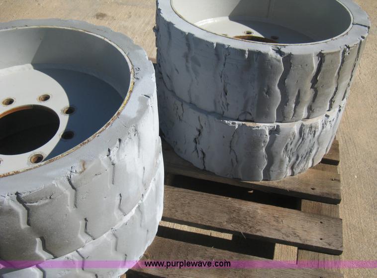 image for item M9092 (4) Superior scissor lift hard tires