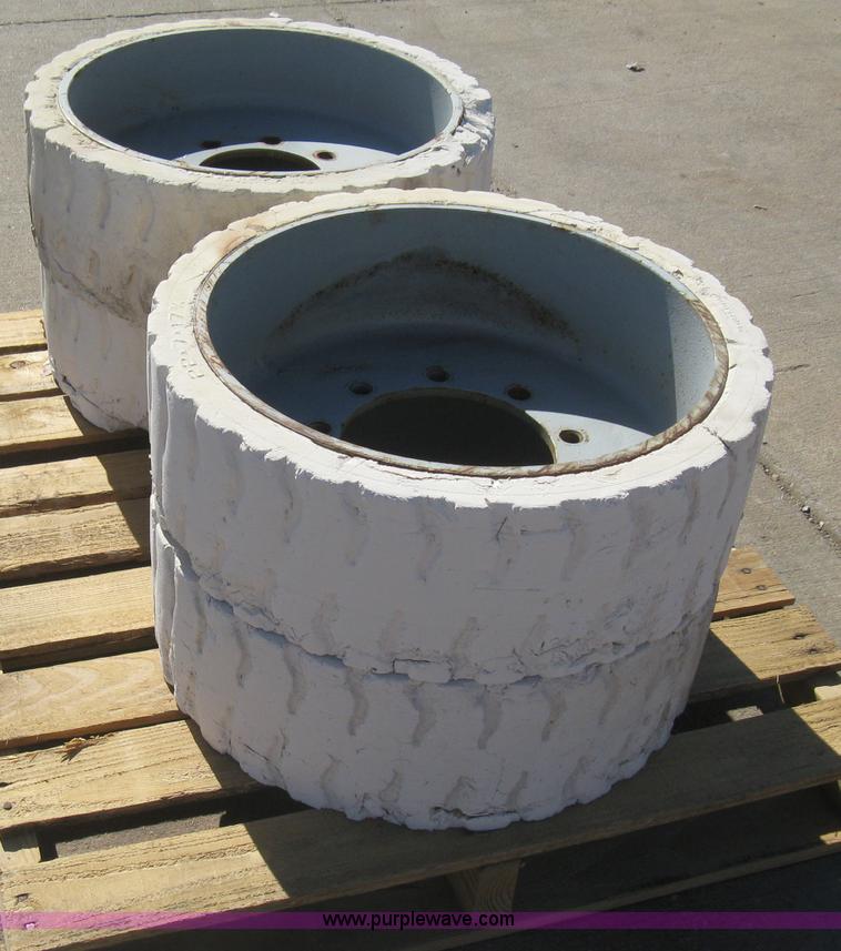 image for item M9096 (4) Superior scissor lift hard tires