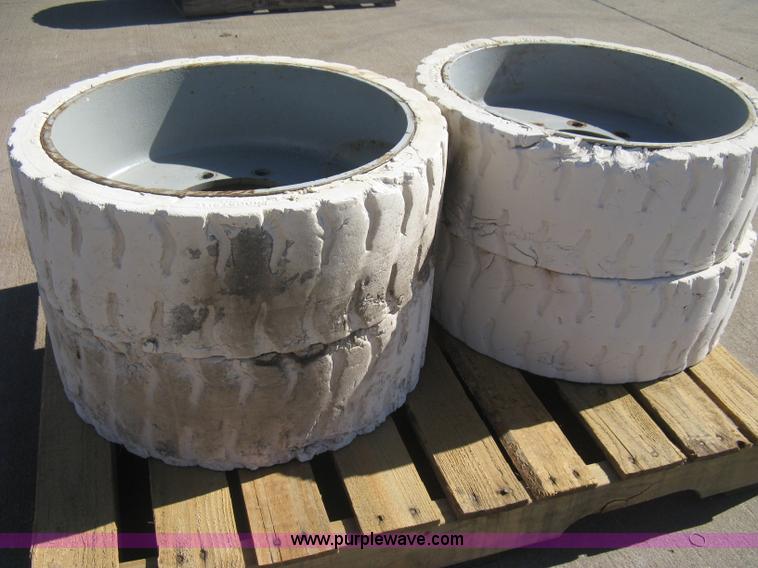 image for item M9096 (4) Superior scissor lift hard tires