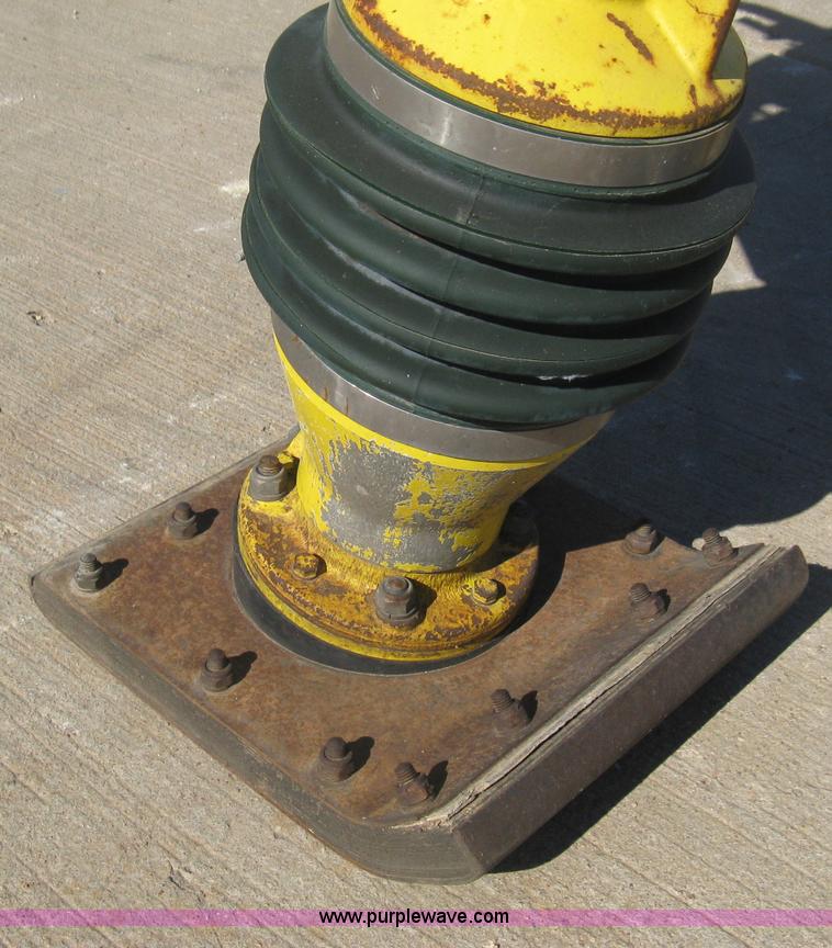 image for item M9103 Robin EC10 jumping jack compactor