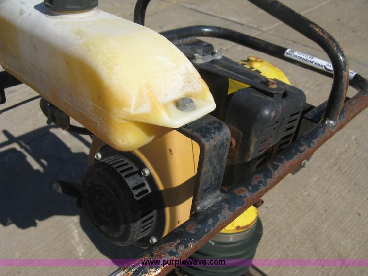 image for item M9103 Robin EC10 jumping jack compactor