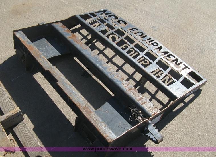 image for item M9106 Virnig pallet fork attachment