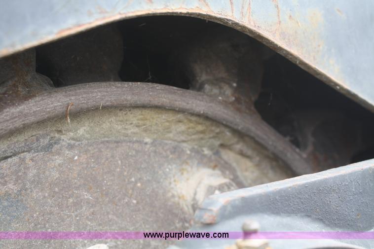 image for item U9607 Gehl CP400 cold planer skid steer attachment