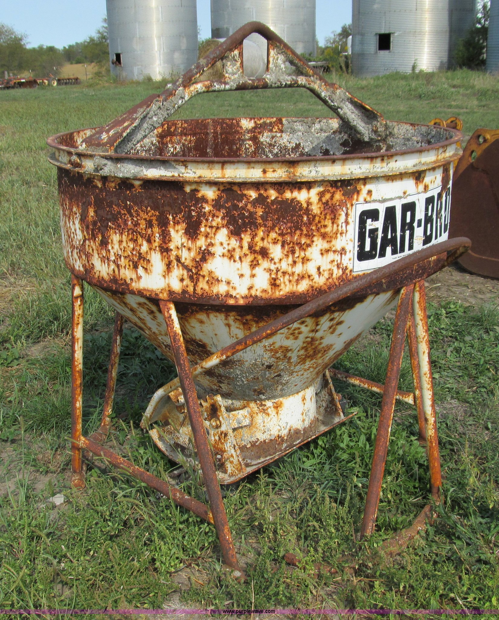 GarBro concrete nurse hopper in Trenton, MO Item E3525 sold Purple