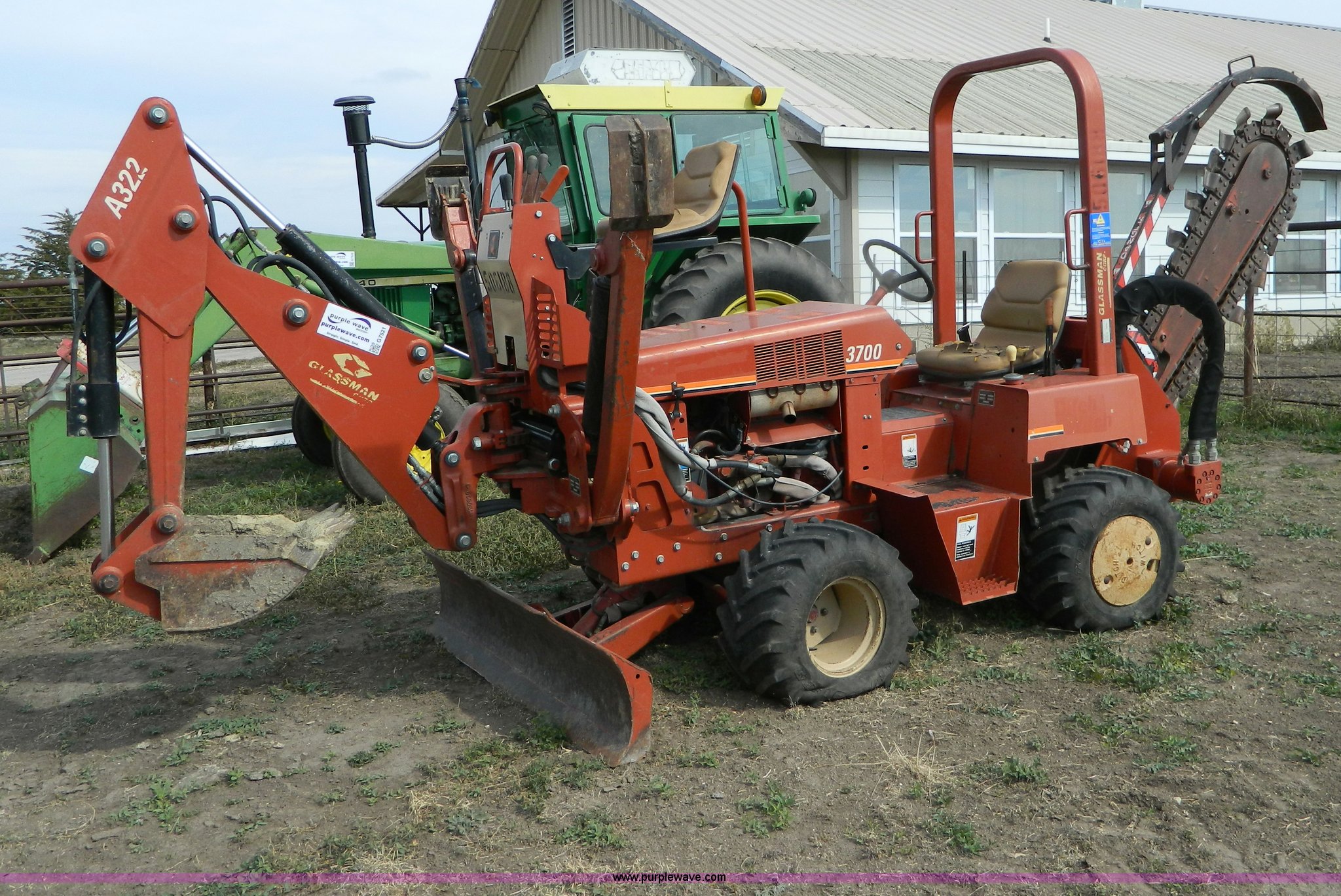 2004 Ditch Witch 3700DD trencher in Hays, KS Item G7521 sold Purple