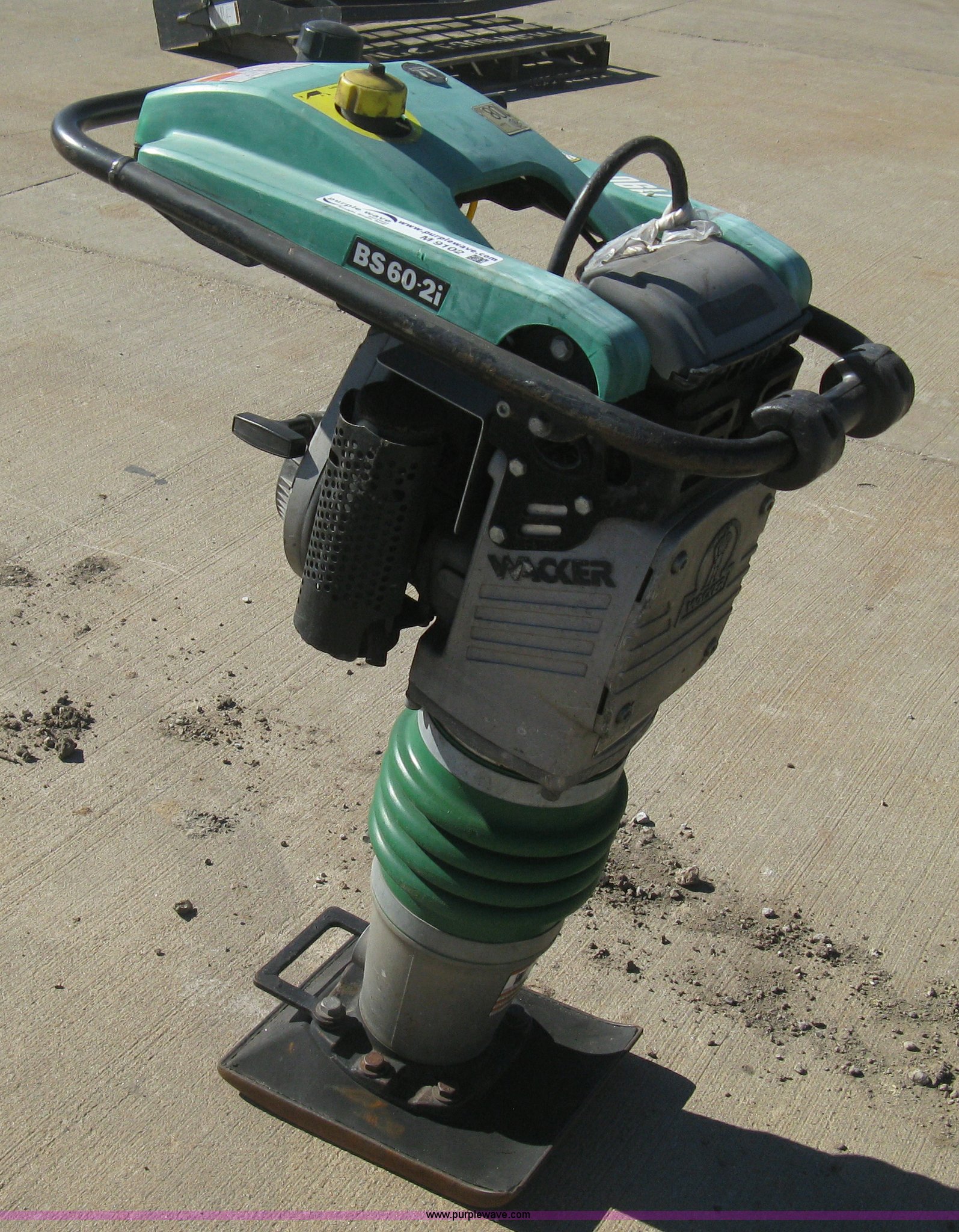 Wacker BS6027 jumping jack compactor in Wichita, KS Item M9102 sold Purple Wave