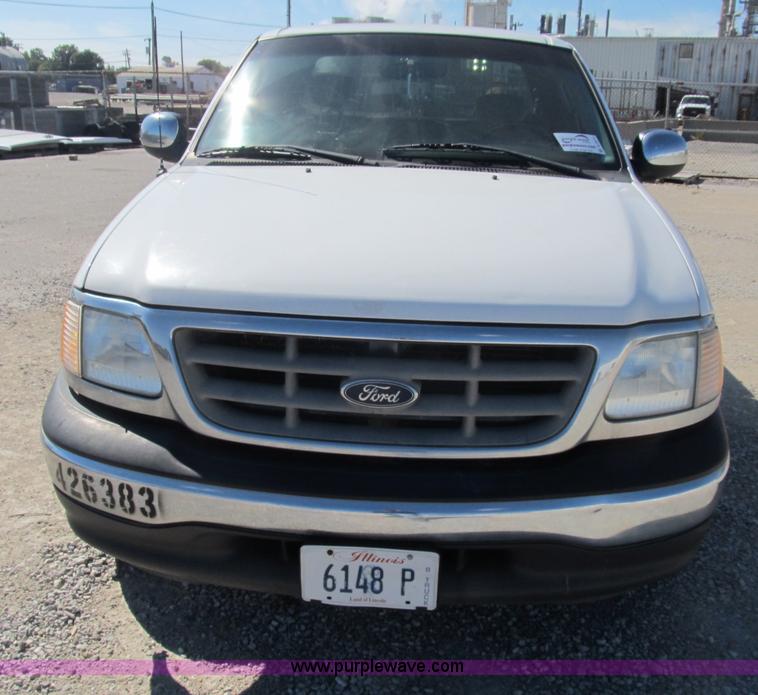 image for item B2914 2002 Ford F150 XLT SuperCab pickup truck