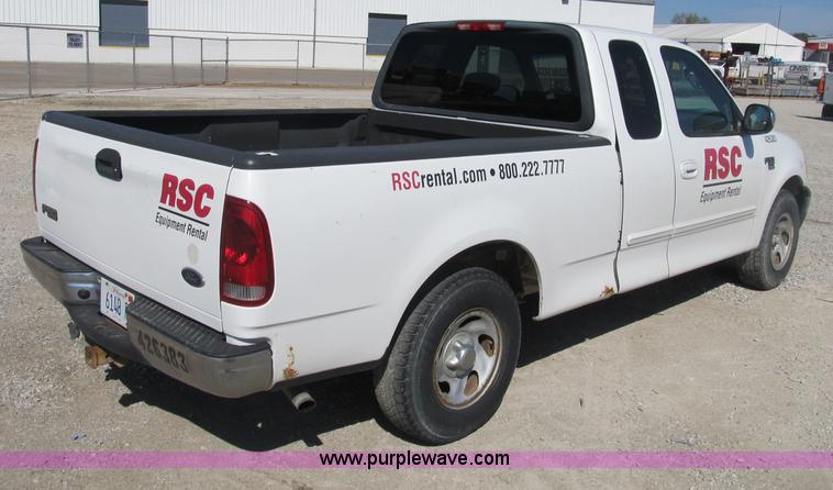 image for item B2914 2002 Ford F150 XLT SuperCab pickup truck