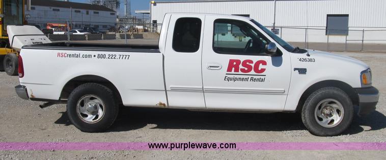 image for item B2914 2002 Ford F150 XLT SuperCab pickup truck