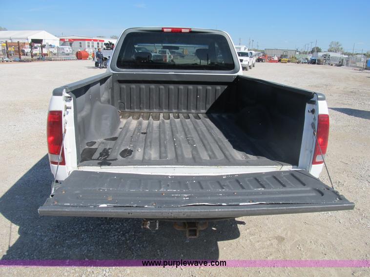 image for item B2914 2002 Ford F150 XLT SuperCab pickup truck