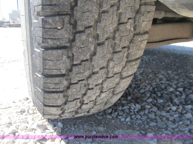 image for item B2914 2002 Ford F150 XLT SuperCab pickup truck