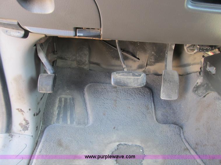 image for item B2914 2002 Ford F150 XLT SuperCab pickup truck