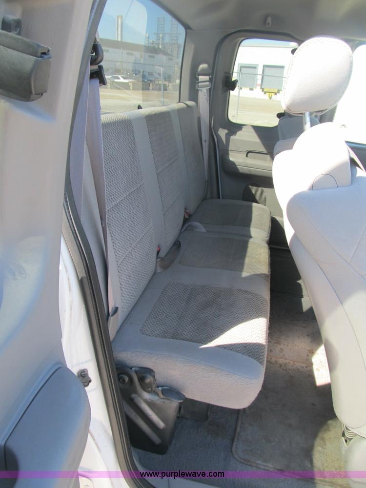 image for item B2914 2002 Ford F150 XLT SuperCab pickup truck