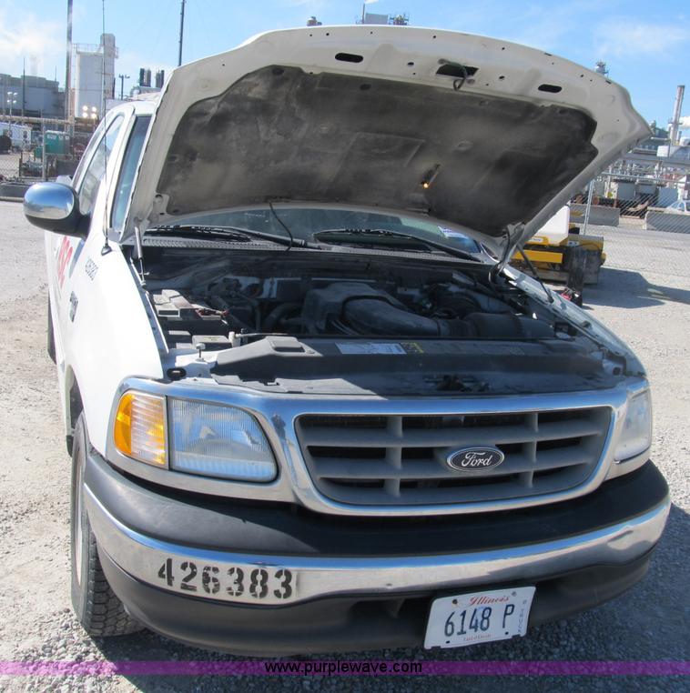 image for item B2914 2002 Ford F150 XLT SuperCab pickup truck