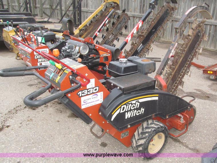 image for item B5274 2004 Ditch Witch 1330H  WB trencher