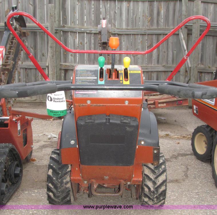 image for item B5274 2004 Ditch Witch 1330H  WB trencher