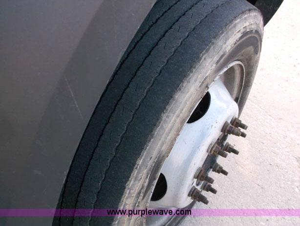 image for item C2932 2006 Ford F550 XL Super Duty service truck