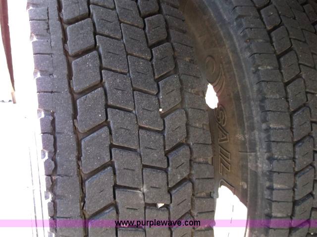 image for item C2932 2006 Ford F550 XL Super Duty service truck