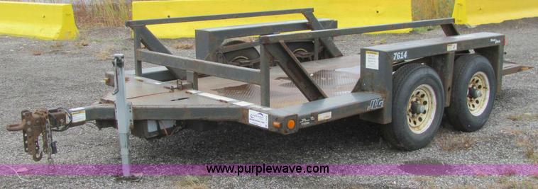 image for item C2933 2007 JLG 7614 tandem axle drop deck flatbed trailer