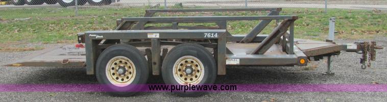 image for item C2933 2007 JLG 7614 tandem axle drop deck flatbed trailer
