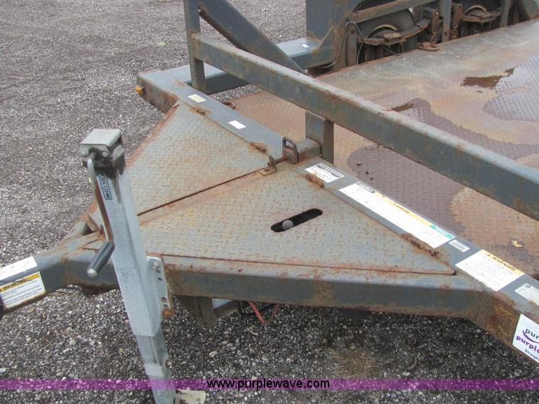 image for item C2933 2007 JLG 7614 tandem axle drop deck flatbed trailer