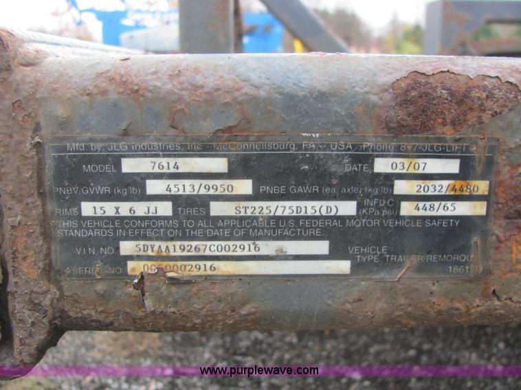 image for item C2933 2007 JLG 7614 tandem axle drop deck flatbed trailer