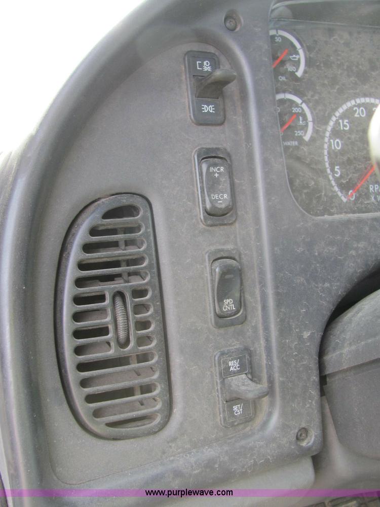 image for item C2935 2006 Freightliner M2 Business Class rollback truck