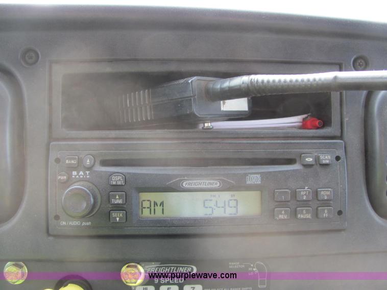 image for item C2935 2006 Freightliner M2 Business Class rollback truck