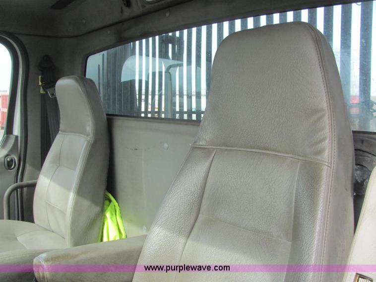 image for item C2935 2006 Freightliner M2 Business Class rollback truck