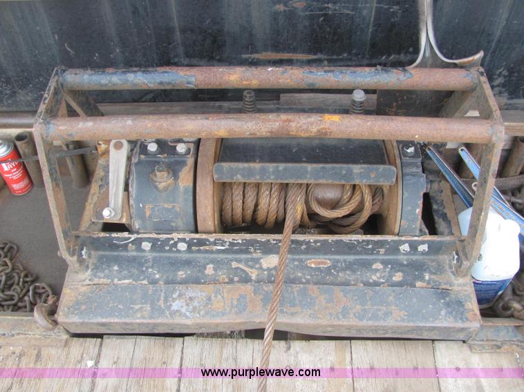 image for item C2935 2006 Freightliner M2 Business Class rollback truck