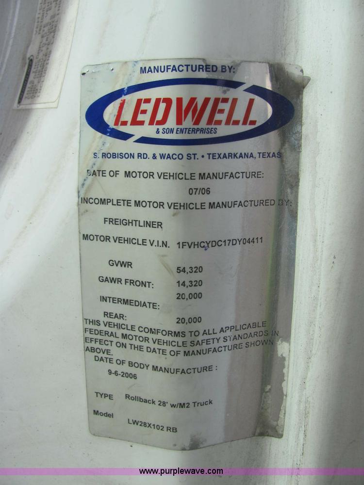 image for item C2935 2006 Freightliner M2 Business Class rollback truck