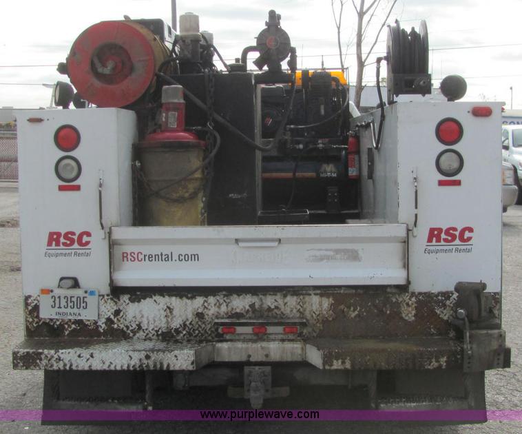 image for item C2936 2006 Ford F550 XL Super Duty service truck