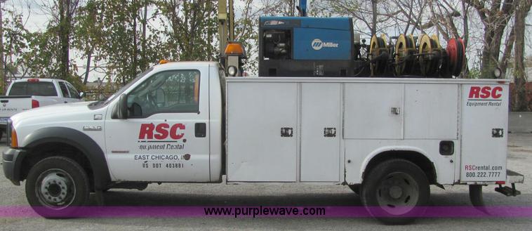 image for item C2936 2006 Ford F550 XL Super Duty service truck