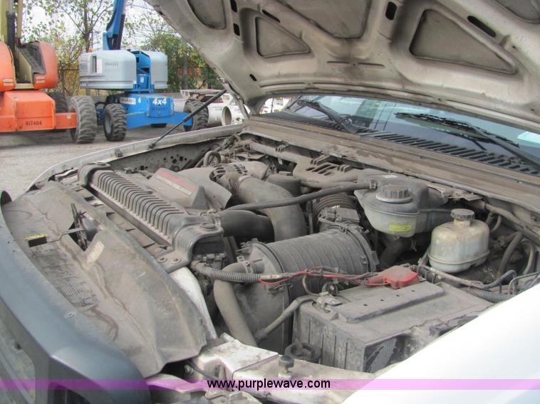image for item C2936 2006 Ford F550 XL Super Duty service truck