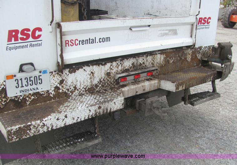 image for item C2936 2006 Ford F550 XL Super Duty service truck