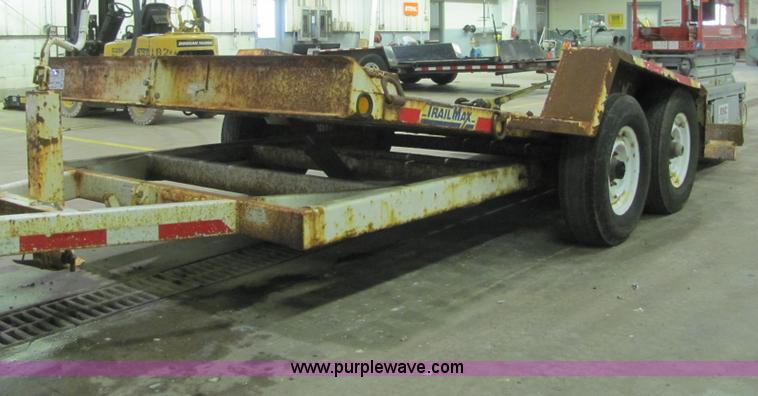 image for item C2938 2006 Trailmax T12UT tilt deck tandem axle trailer