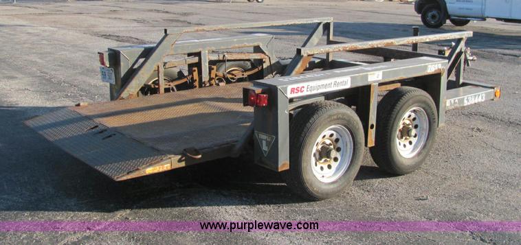 image for item C2939 2004 JLG 7612 tandem axle drop deck flatbed trailer
