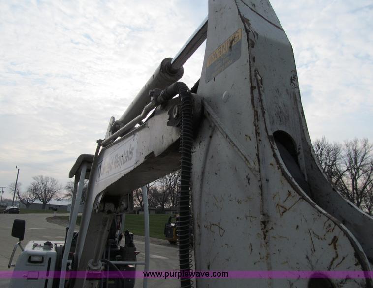 image for item D7004 2005 Takeuchi TB135 mini excavator