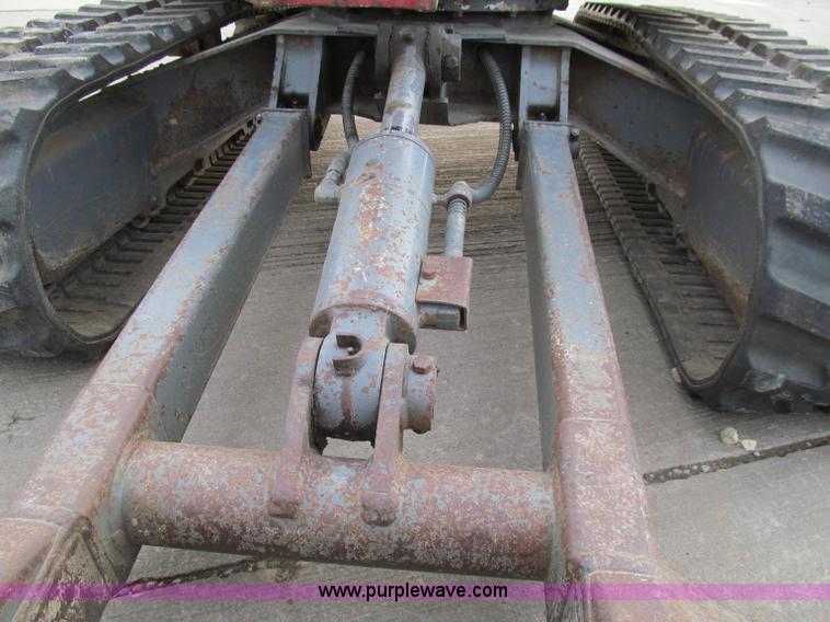 image for item D7004 2005 Takeuchi TB135 mini excavator