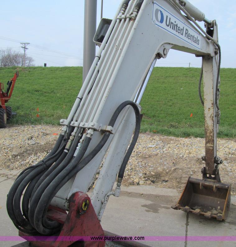 image for item D7004 2005 Takeuchi TB135 mini excavator
