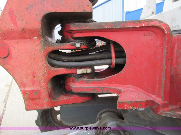 image for item D7004 2005 Takeuchi TB135 mini excavator