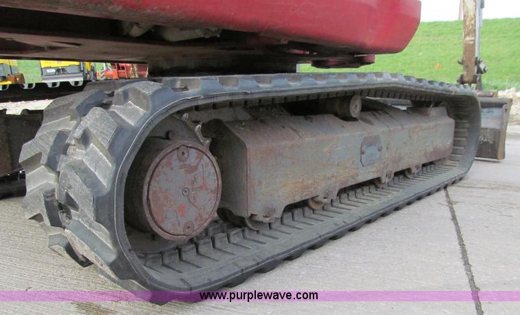 image for item D7004 2005 Takeuchi TB135 mini excavator