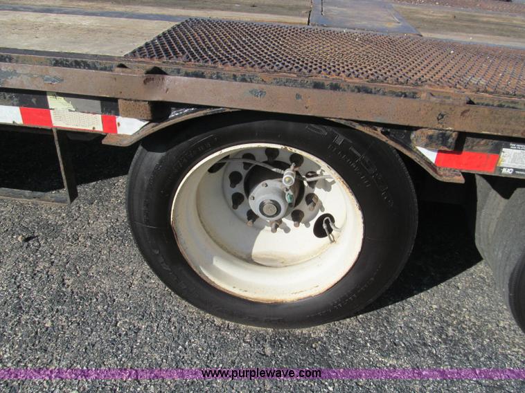 image for item F4631 2006 Ledwell Hydra-Tail 48' equipment trailer