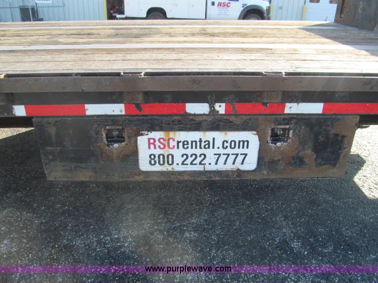 image for item F4631 2006 Ledwell Hydra-Tail 48' equipment trailer