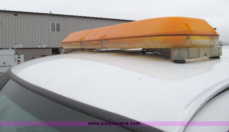 image for item F5548 2006 Chevrolet G2500 Express cargo van