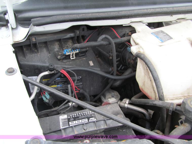 image for item F5548 2006 Chevrolet G2500 Express cargo van