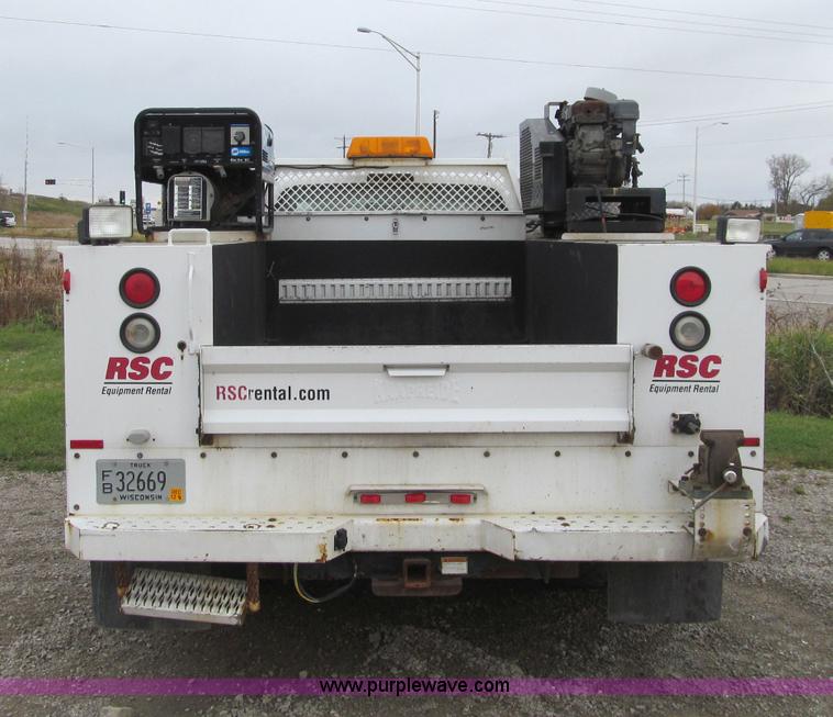 image for item F5549 2006 Ford F550 XL Super Duty service truck