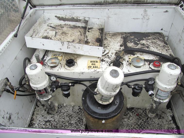 image for item F5549 2006 Ford F550 XL Super Duty service truck